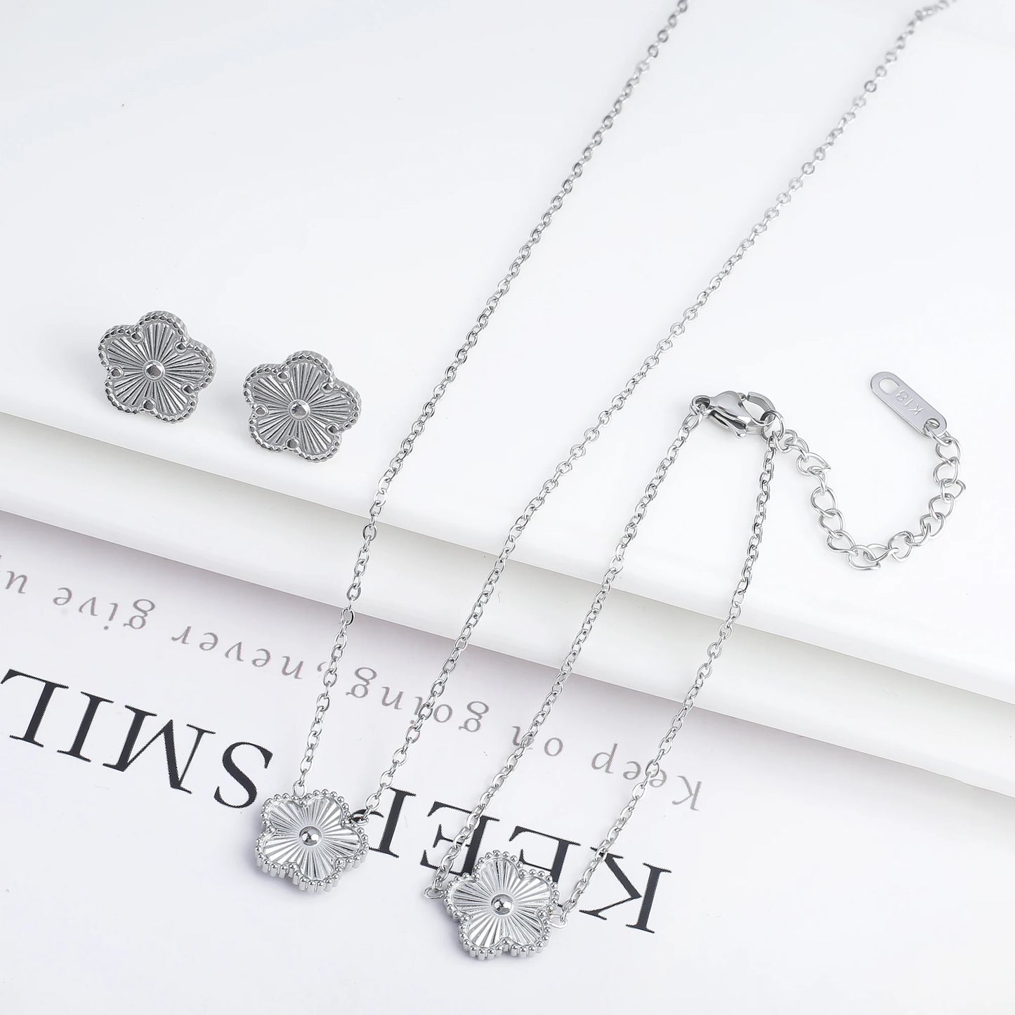 Simple 316L Stainless Steel Flower Five Leaf Necklace Bracelet Earrings 18K Gold Plated Jewelry Set for Women Girl 