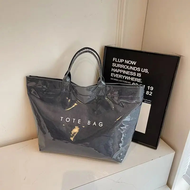 The Tote Everyone's Packing This Summer