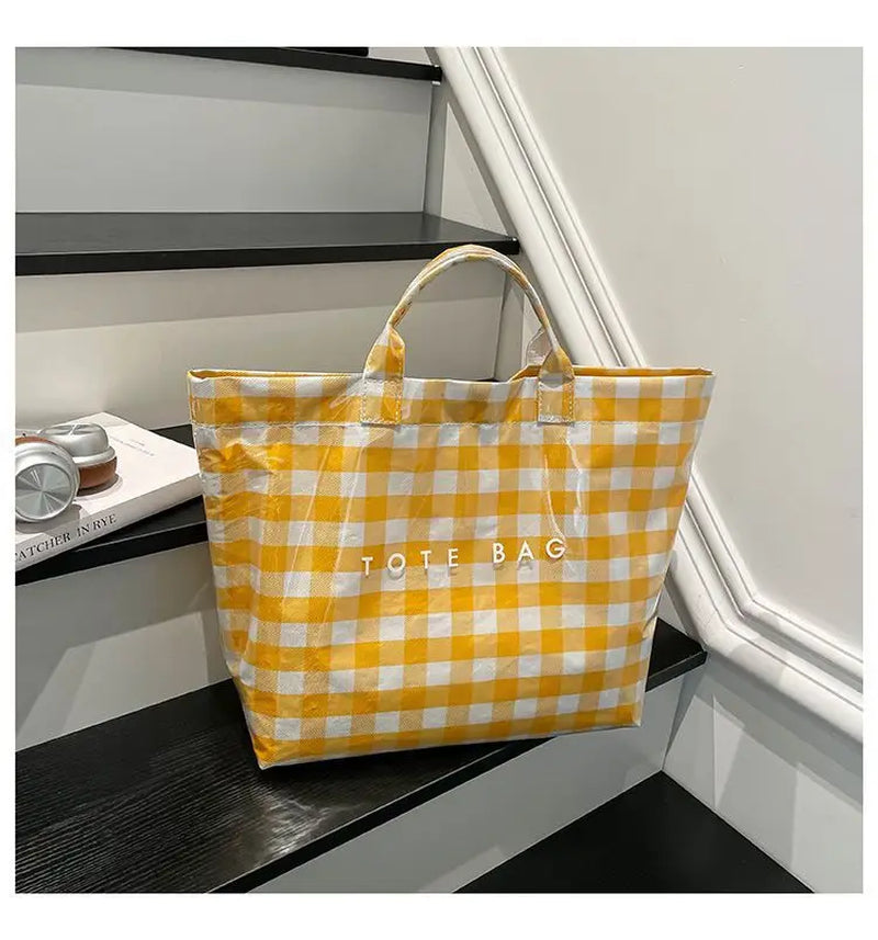 The Tote Everyone's Packing This Summer